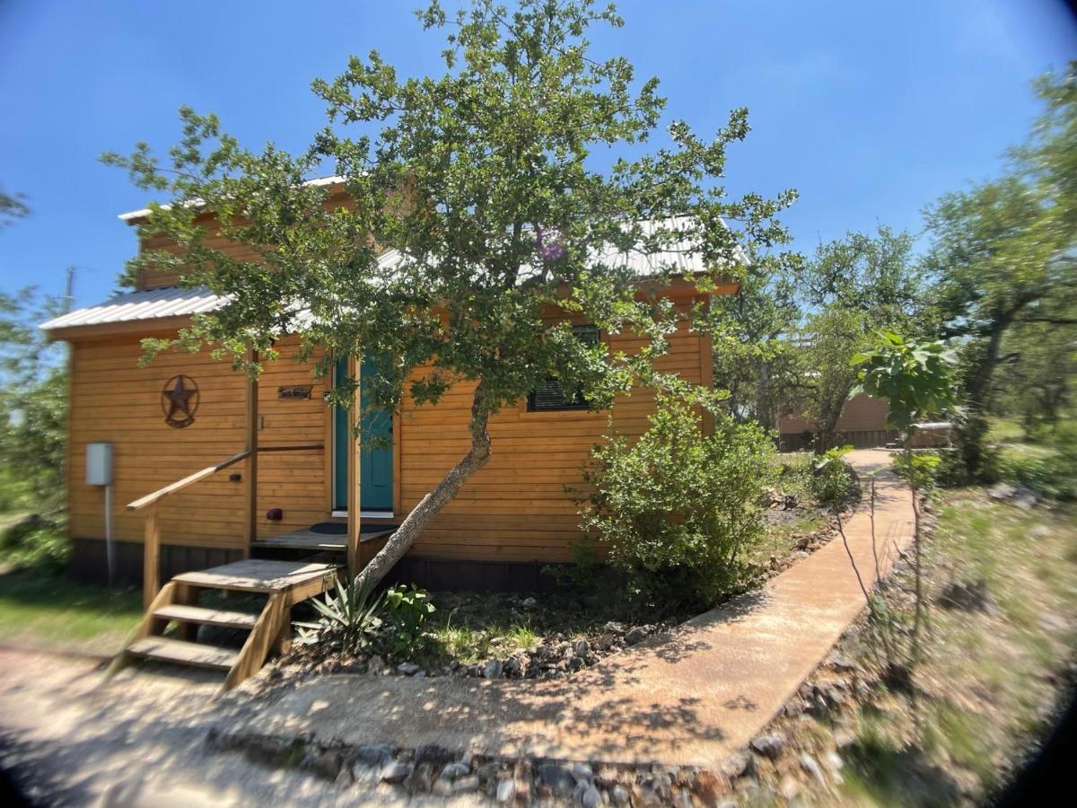 Walnut Canyon Cabins 弗雷德里克斯堡 外观 照片